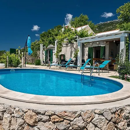 Ferienhaus Vineyard House Bol