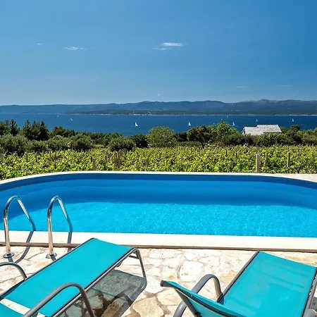 Ferienhaus Vineyard House Bol
