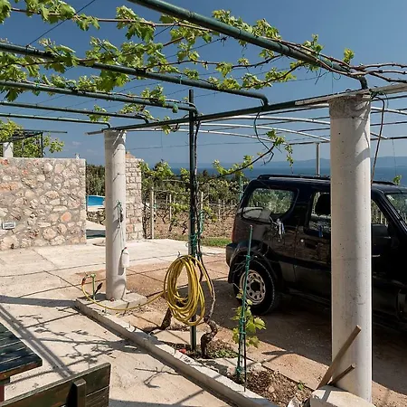 Vineyard House Ferienhaus Bol