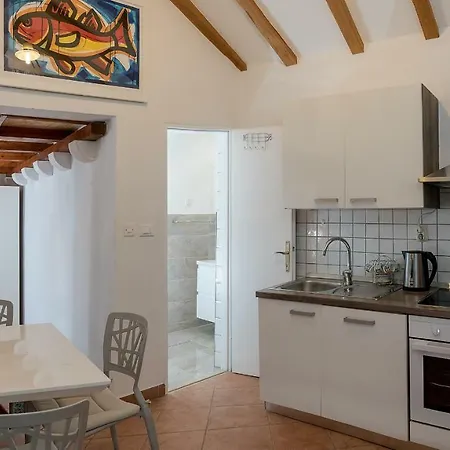 Ferienhaus Vineyard House Bol